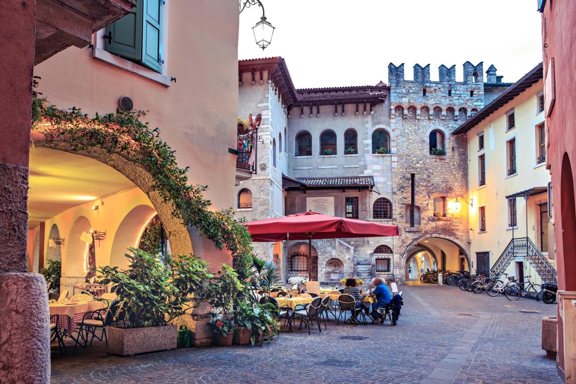 Ca'Cerere - Happy Rentals Riva del Garda Bagian luar foto